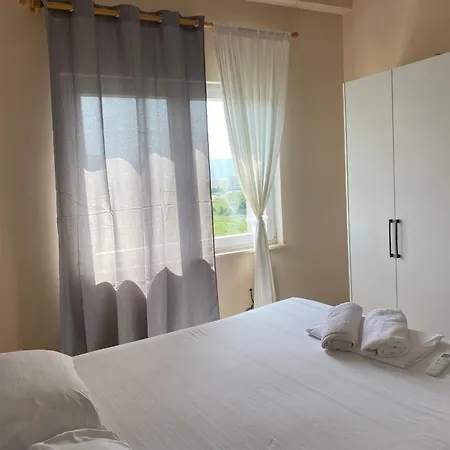 アパート Bakalli Vlorë